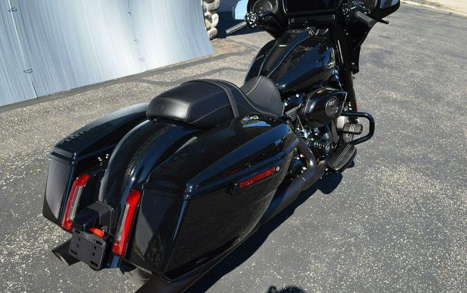 FLHX 2024 Street Glide®