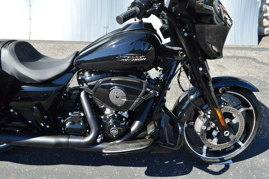 FLHX 2024 Street Glide®