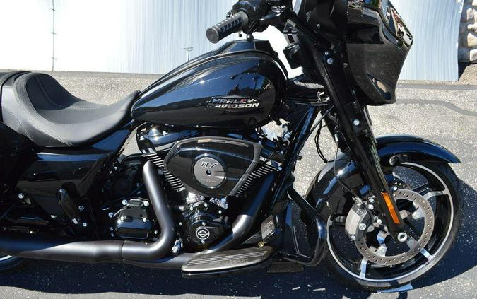 FLHX 2024 Street Glide®