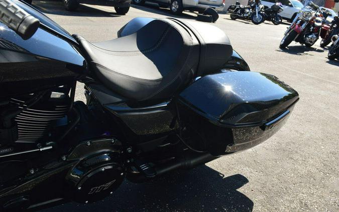 FLHX 2024 Street Glide®