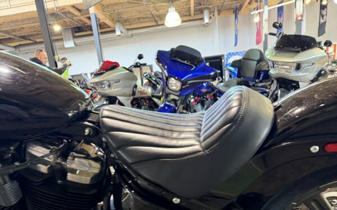 2022 Harley-Davidson Softail Standard