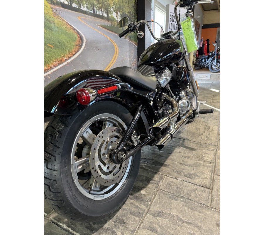 2022 Harley-Davidson Softail Standard