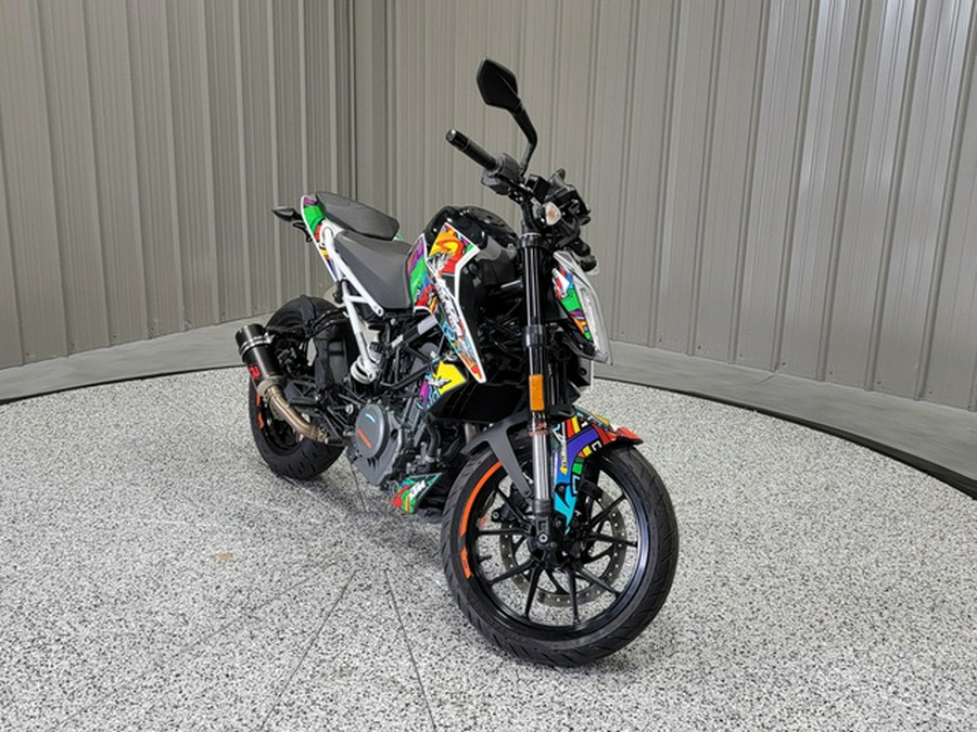 2022 KTM Duke 390
