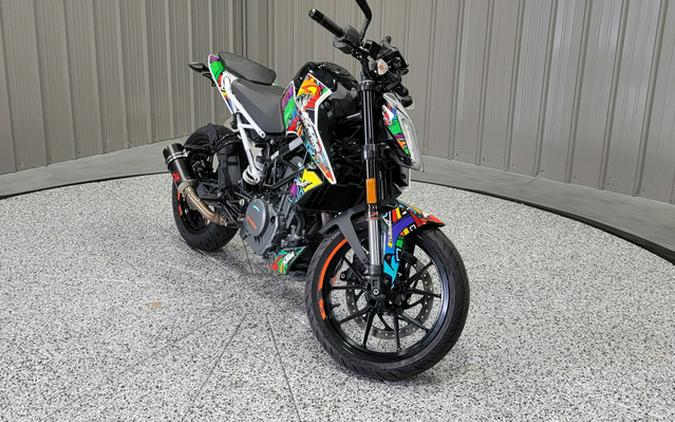 2022 KTM Duke 390