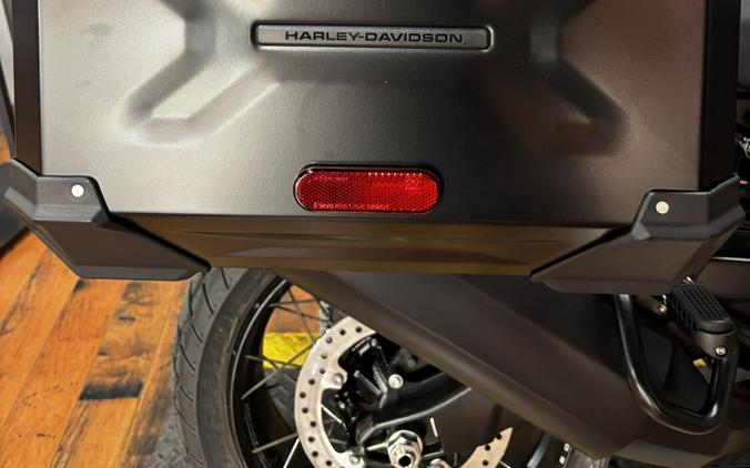 2026 Harley-Davidson® Pan America 1250 Limited WHITE ONYX PRL