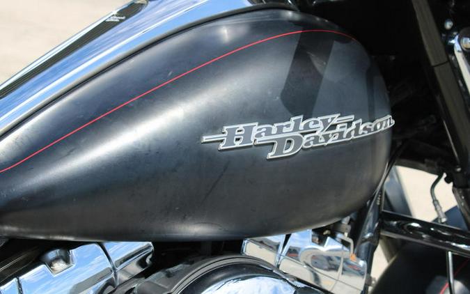 2014 Harley-Davidson® FLHXS - Street Glide® Special