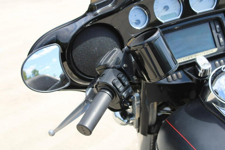 2014 Harley-Davidson® FLHXS - Street Glide® Special