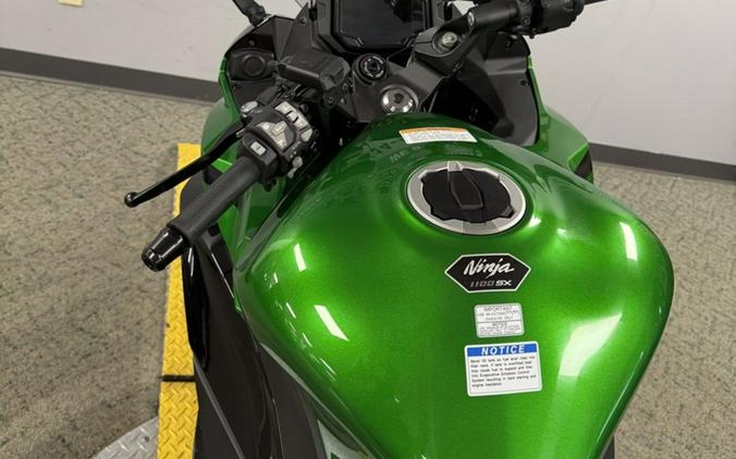 2025 Kawasaki Ninja® 1100SX SE ABS