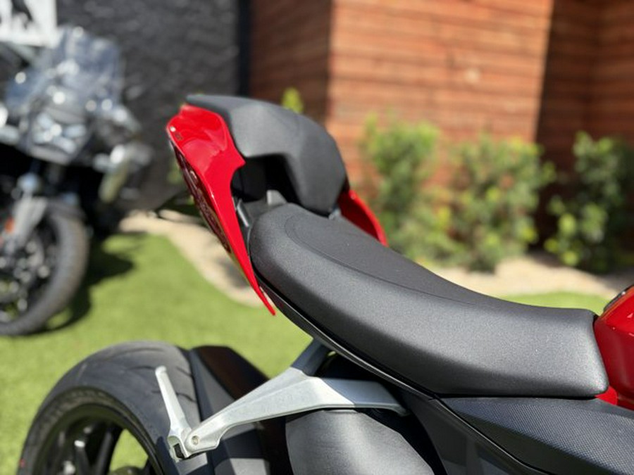 2023 Ducati STREETFIGHTER V2