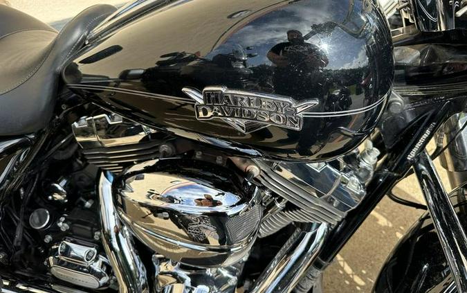 2012 Harley-Davidson® FLHRC - Road King® Classic