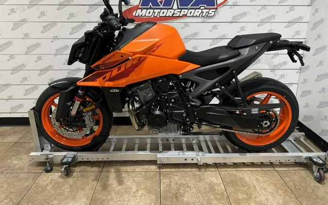 2024 KTM 990 Duke