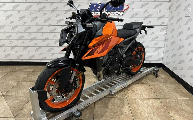 2024 KTM 990 Duke