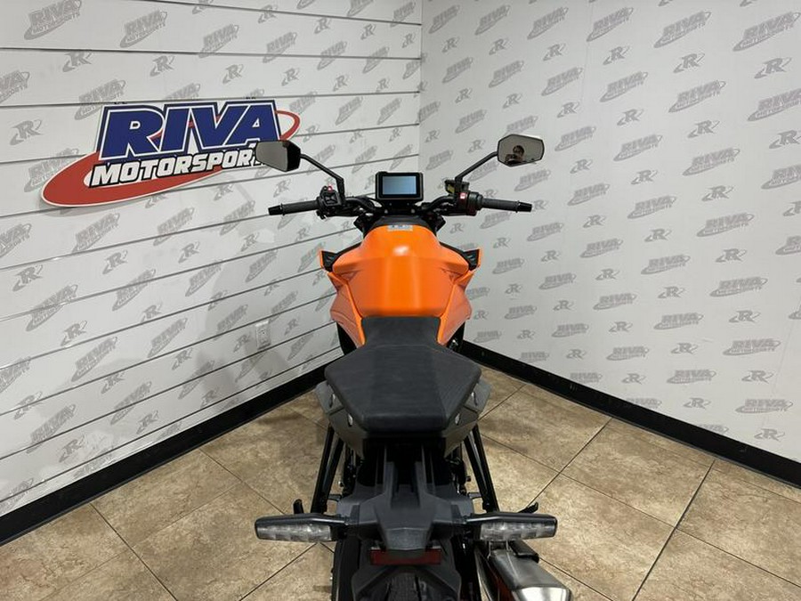 2024 KTM 990 Duke