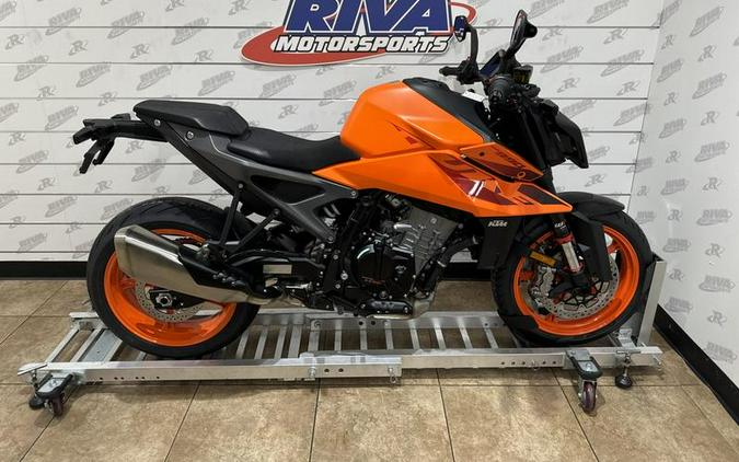 2024 KTM 990 Duke