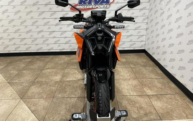 2024 KTM 990 Duke