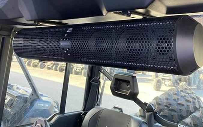 2025 Can-Am® Defender MAX Limited CAB HD10