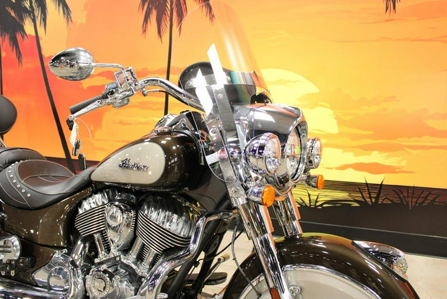 2024 Indian Motorcycle® Springfield® Black Metallic/Titanium Metallic
