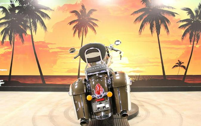 2024 Indian Motorcycle® Springfield® Black Metallic/Titanium Metallic