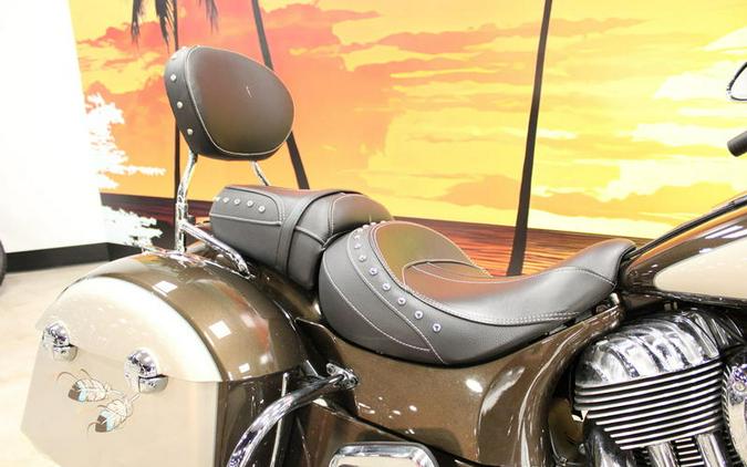 2024 Indian Motorcycle® Springfield® Black Metallic/Titanium Metallic