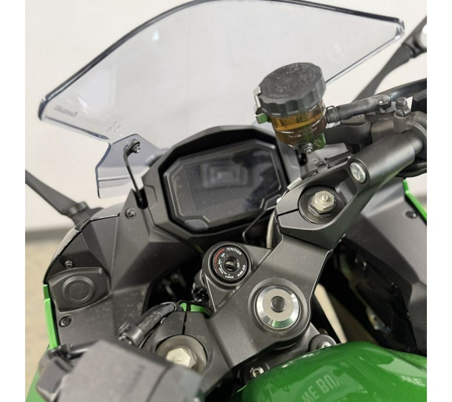 2025 Kawasaki Ninja® 1100SX SE ABS