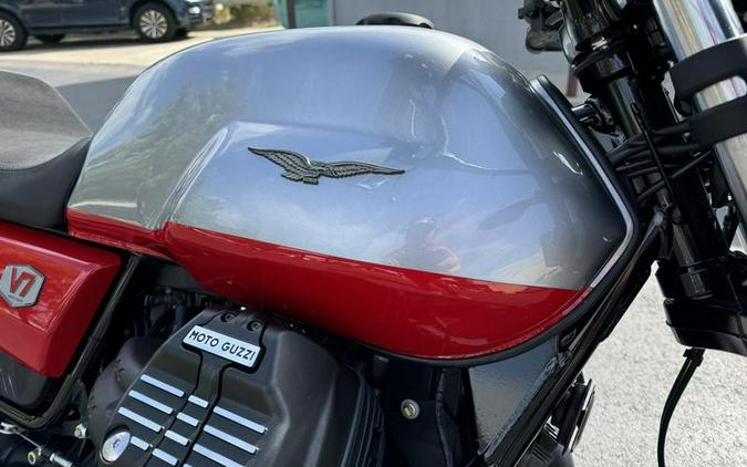 2024 Moto Guzzi V7 Stone Corsa