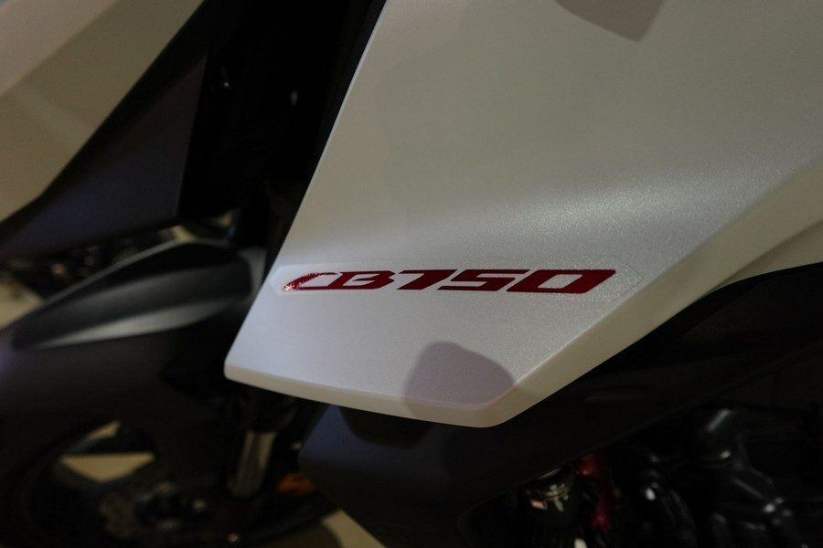 2025 Honda CB750 Hornet