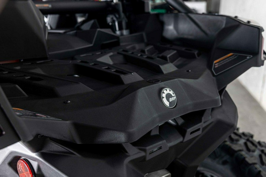 2026 Can-Am Maverick X3 Max X RS Turbo RR Triple Black_7.6 in.