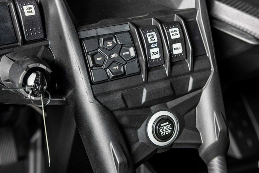 2026 Can-Am Maverick X3 Max X RS Turbo RR Triple Black_7.6 in.