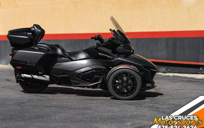 2022 Can-Am® Spyder RT Limited Dark Wheels