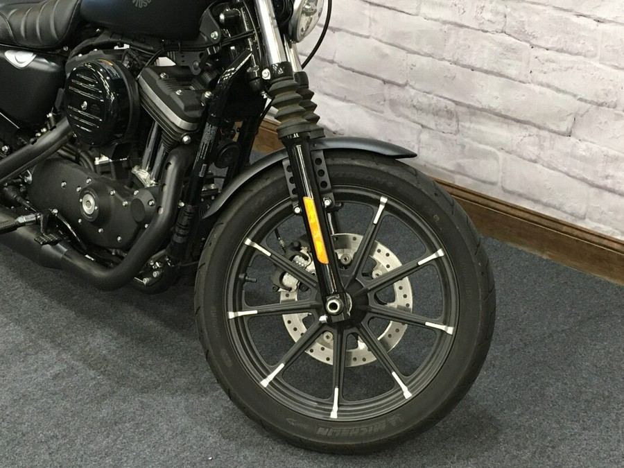 2019 Harley-Davidson Iron 883 Black Denim XL883N