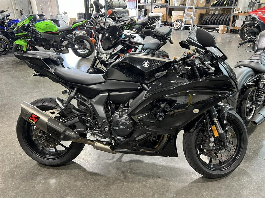 2022 Yamaha YZF-R7 - $9,999.00