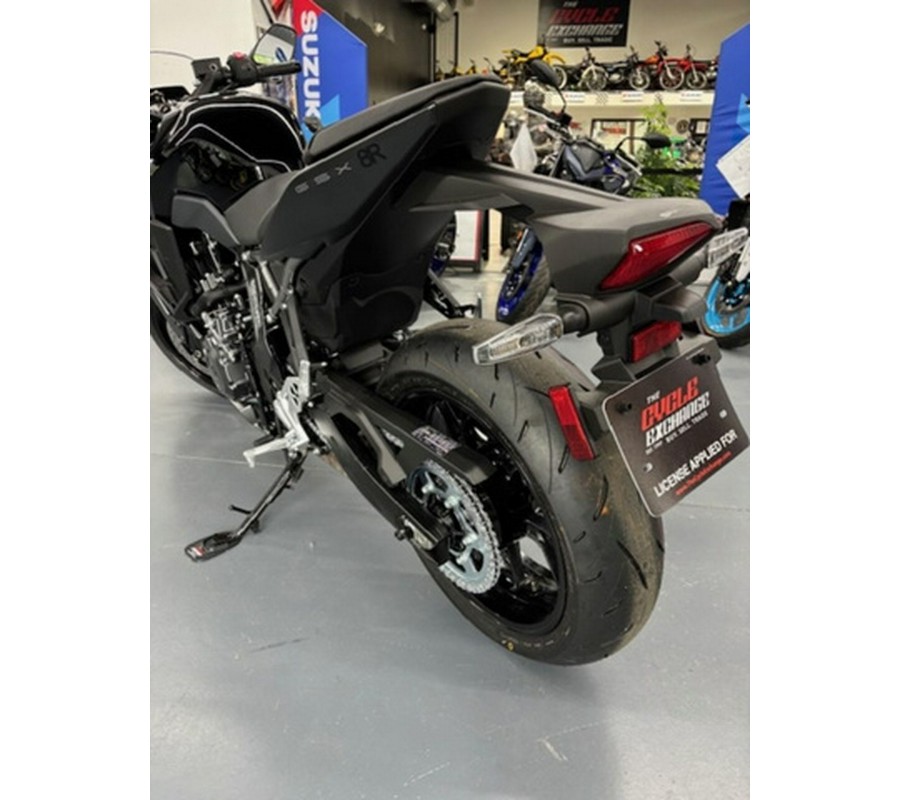 2025 Suzuki GSX 8R