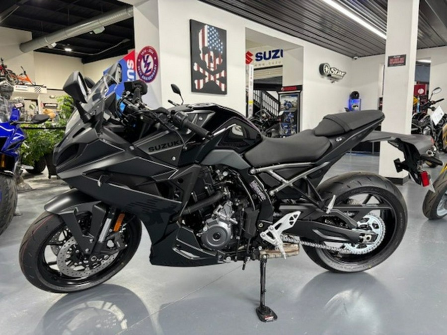 2025 Suzuki GSX 8R