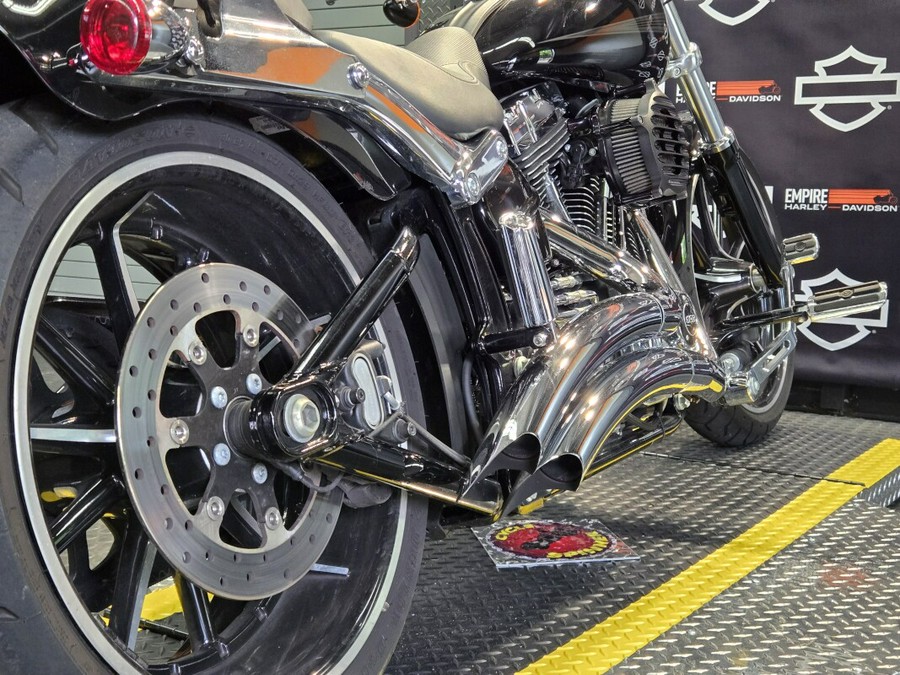 2014 Harley-Davidson Breakout Vivid Black