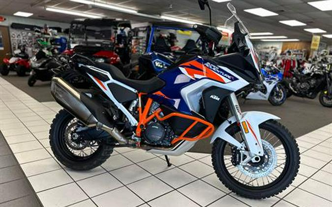 2022 KTM 1290 Super Adventure R Review [29 Fast Facts]