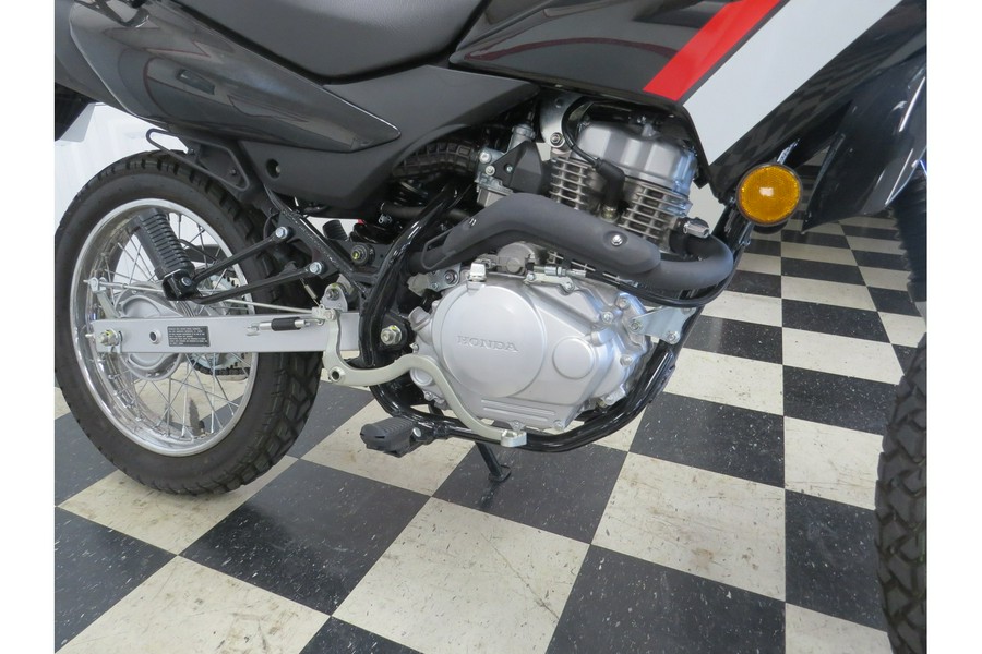 2023 Honda XR150L