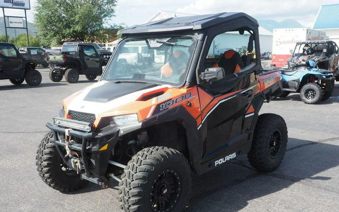 2016 Polaris® General™ 1000 EPS Deluxe Orange Burst