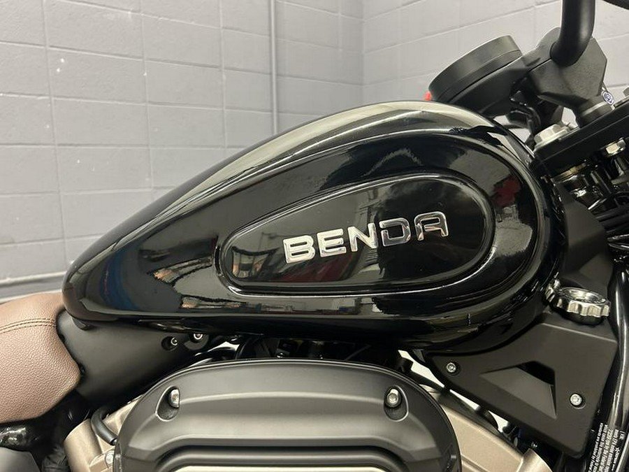 2025 Benda Chinchilla 300