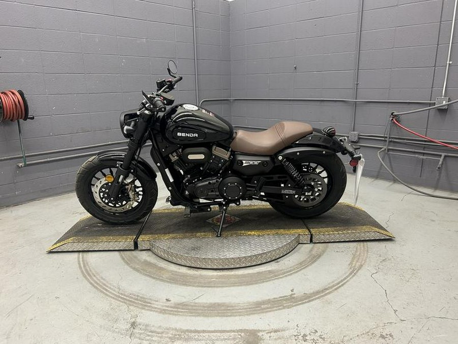 2025 Benda Chinchilla 300