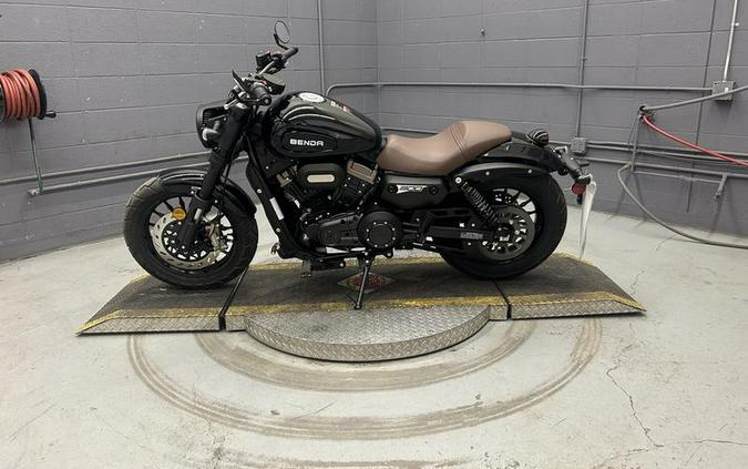 2025 Benda Chinchilla 300