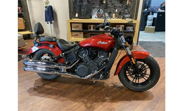 2021 Indian Scout Bobber Sixty Review [Urban Motorcycle Test]