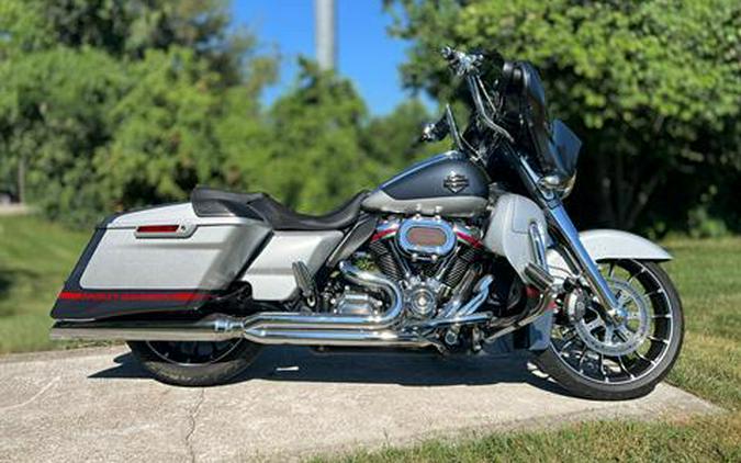 2019 Harley-Davidson CVO™ Street Glide®