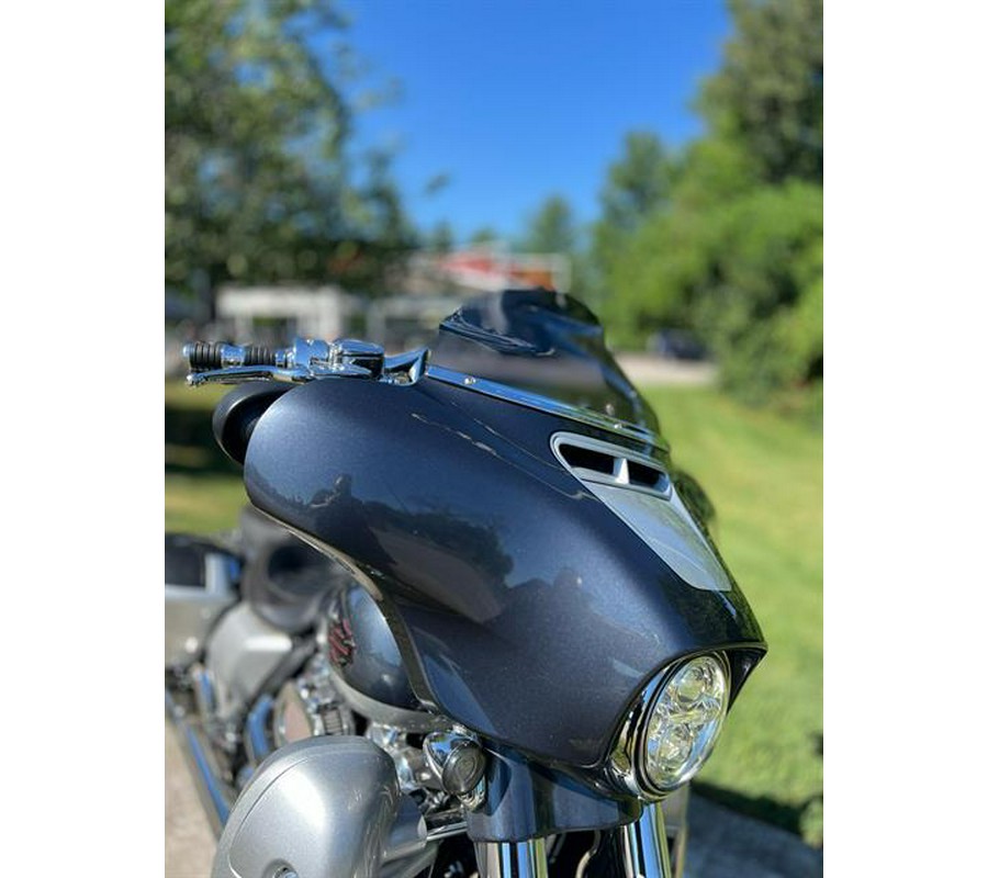 2019 Harley-Davidson CVO™ Street Glide®