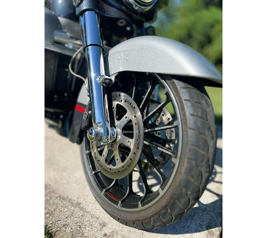 2019 Harley-Davidson CVO™ Street Glide®