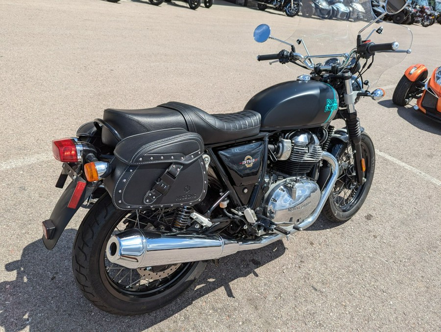 2022 Royal Enfield INT650