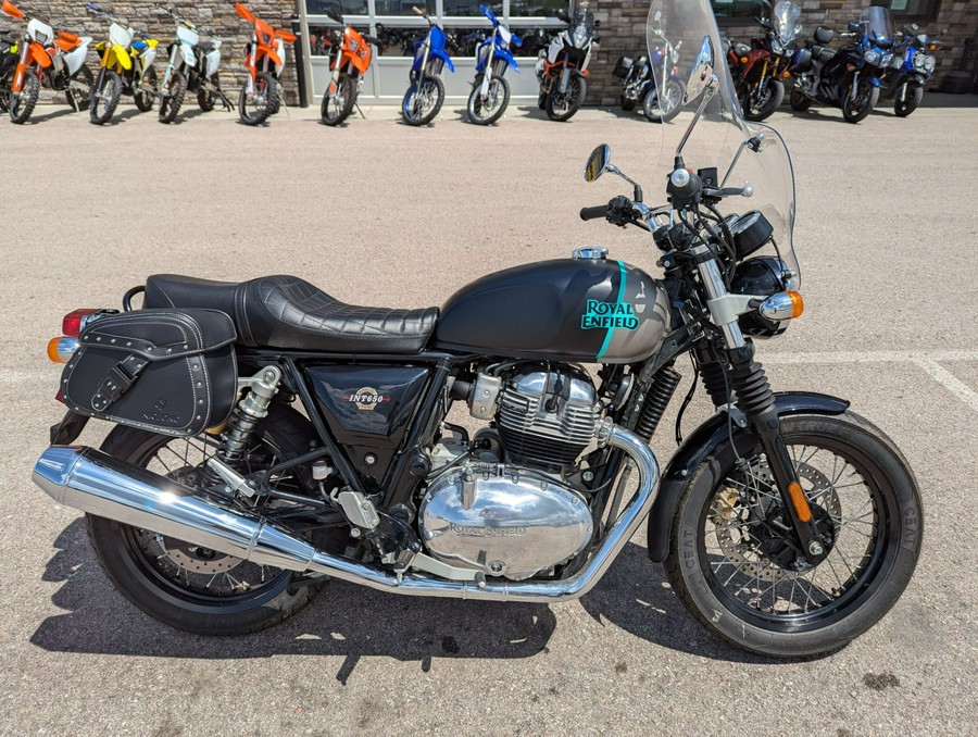 2022 Royal Enfield INT650