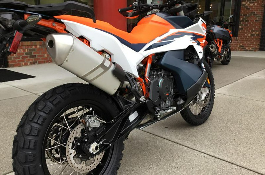 New 2025 KTM 890 Adventure R