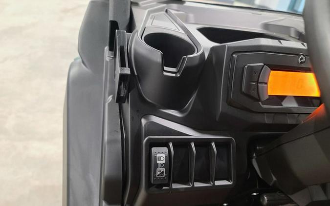 2025 Can-Am Defender MAX HD7