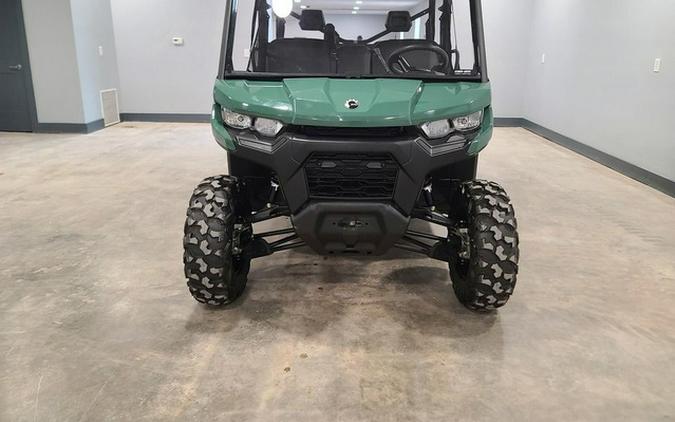 2025 Can-Am Defender MAX HD7