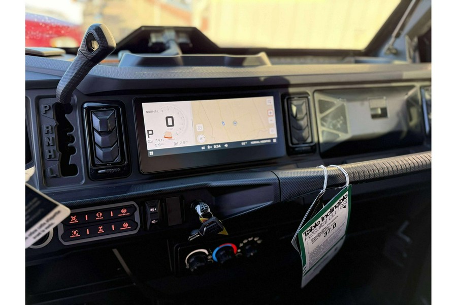 2026 Can-Am Defender Limited HD11